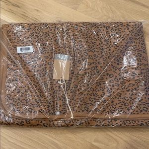 NIB Kyte Baby Toddler blanket